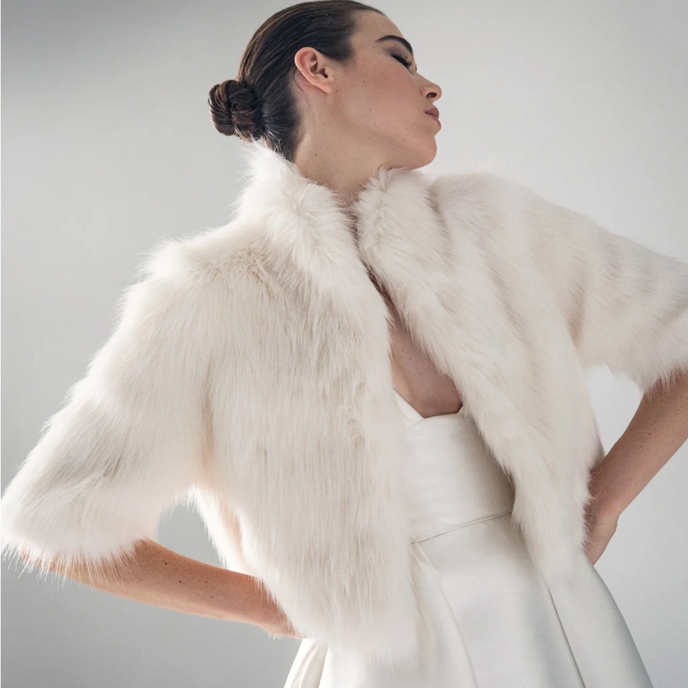 Unreal Fur Desire Cropped Jacket - White